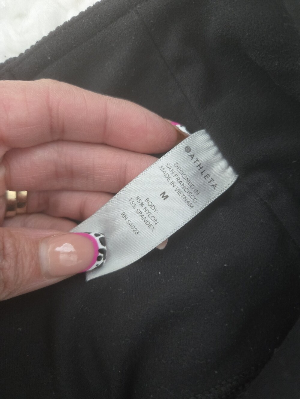 Athleta Elation Rib tight. Black. Size Medium. - Picture 9 of 9